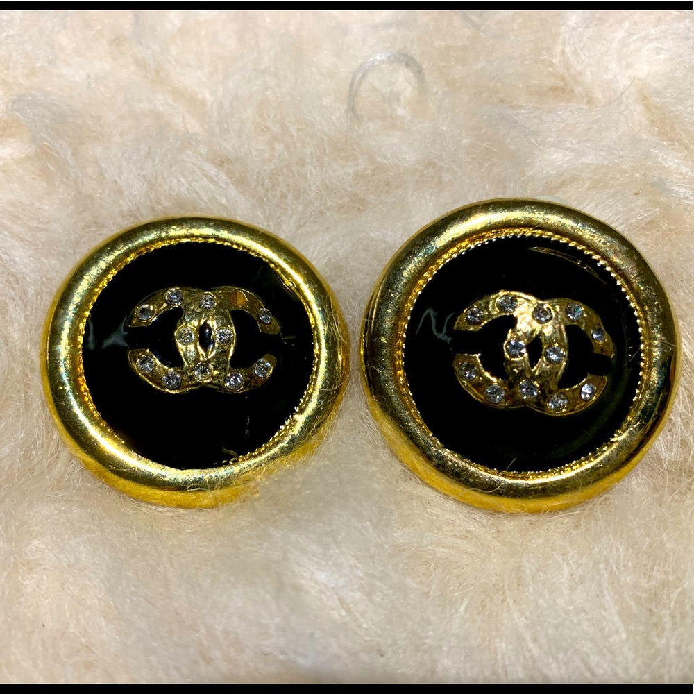 Vintage Chanel clip-on earrings
